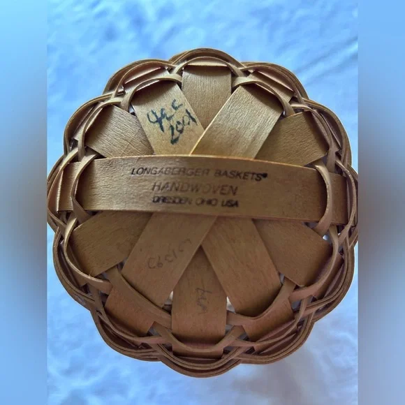 *FIRM PRICE* Vintage Longaberger Hanging Planter Basket - Picture 3 of 7